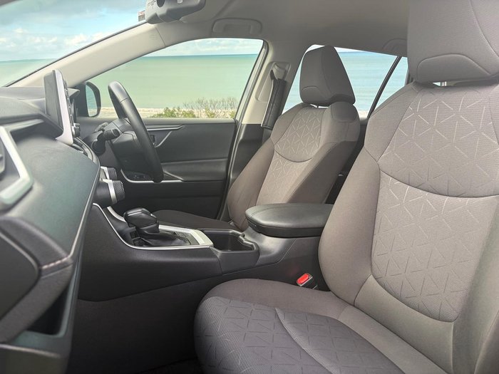 2022 Toyota RAV4 GXL