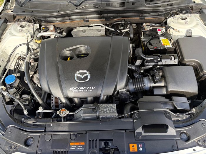 2018 Mazda 3 Neo Sport