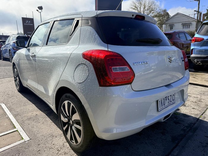 2017 Suzuki Swift GLX Turbo