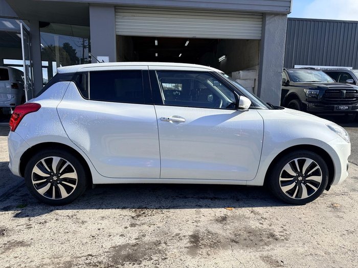 2017 Suzuki Swift GLX Turbo