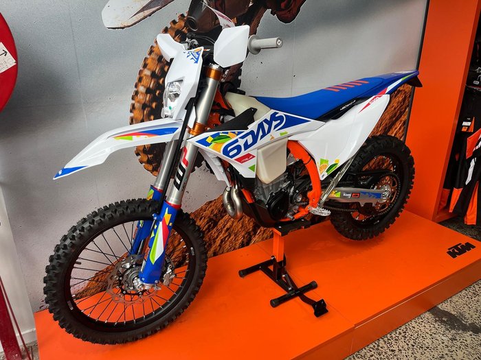 2026 KTM 450 EXC-F Six Days EXC-F Orange