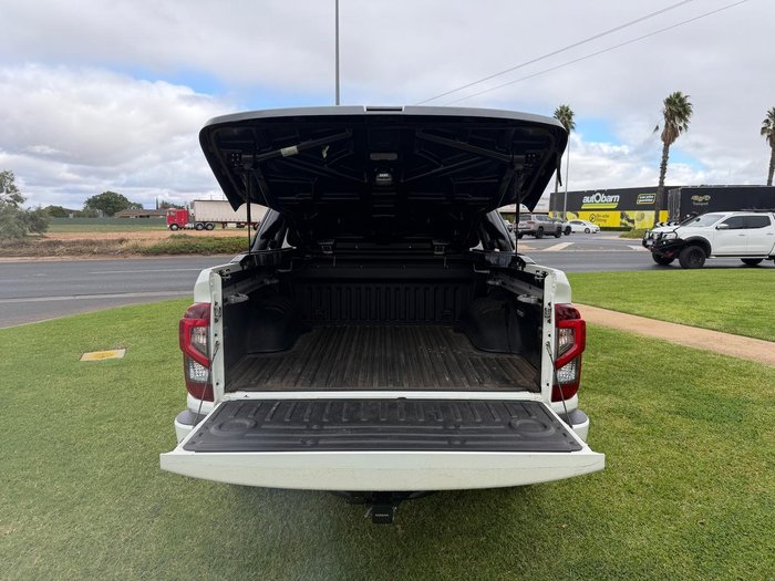 2023 Nissan Navara PRO-4X