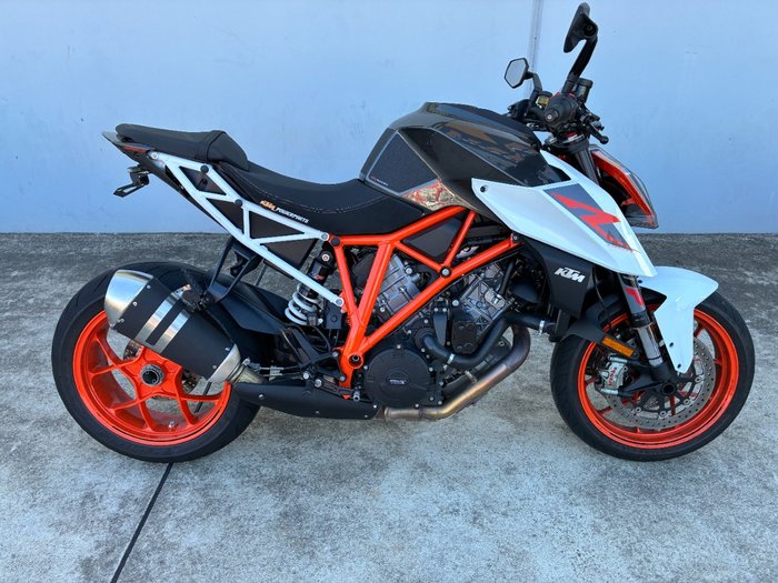 2018 Ktm 1290 SUPER DUKE GT White