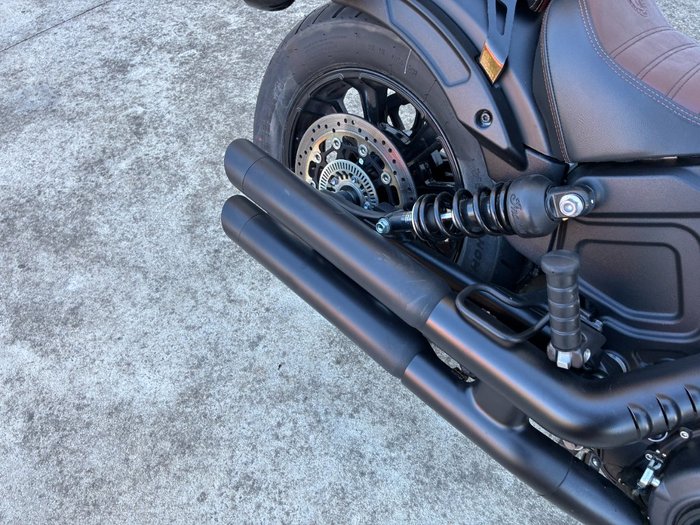 2023 Indian SCOUT BOBBER BLACK SMOKE