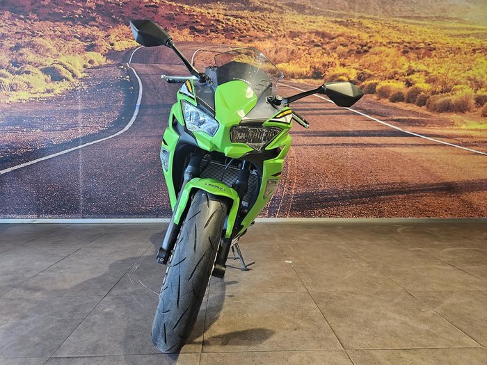 2025 Kawasaki Ninja 650L (LAMS) KRT Edition Ninja Green