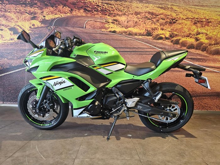 2025 Kawasaki Ninja 650L (LAMS) KRT Edition Ninja Green