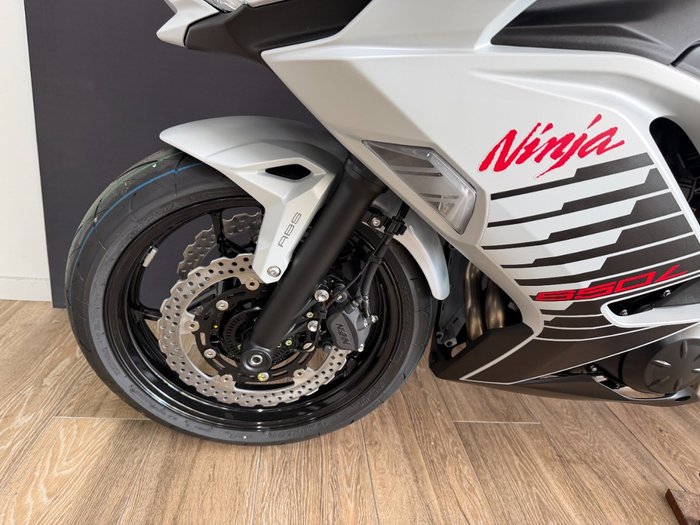 2026 Kawasaki 2026 Kawasaki 650CC NINJA 650L SPORTS GREY