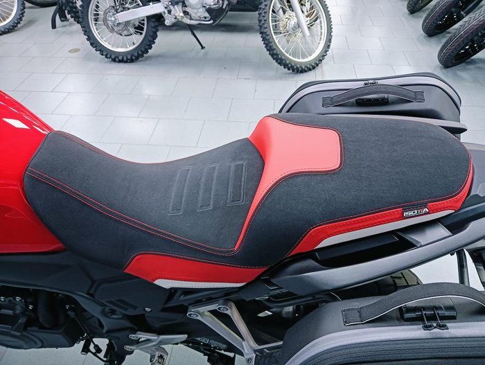 2025 Honda NX500 CB500 Red