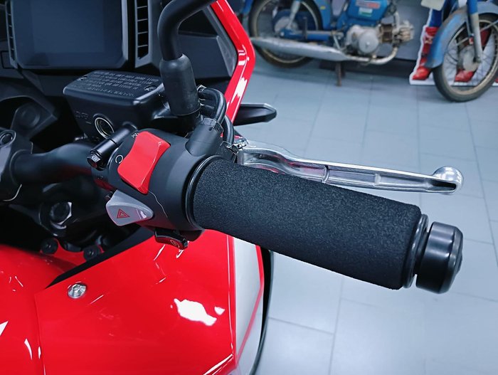 2025 Honda NX500 CB500 Red
