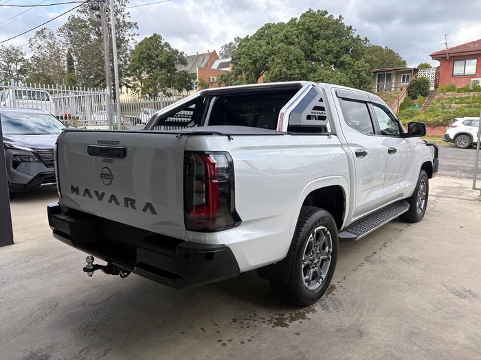 2025 Nissan Navara ST-X