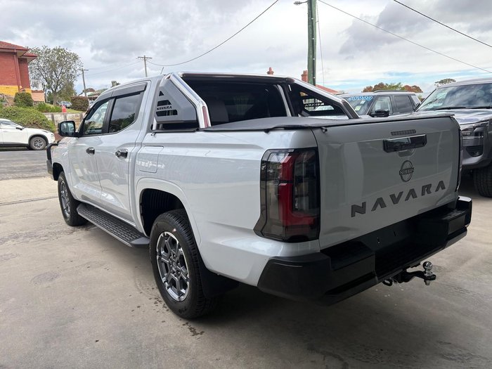 2025 Nissan Navara ST-X