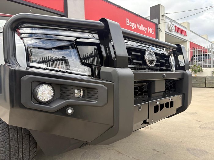 2025 Nissan Navara ST-X