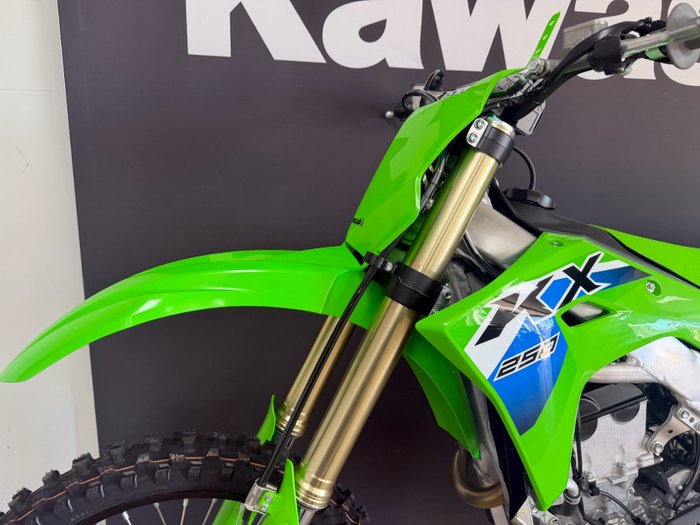 2026 Kawasaki KX250 LIME GREEN