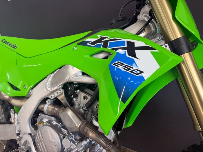 2026 Kawasaki KX250 LIME GREEN