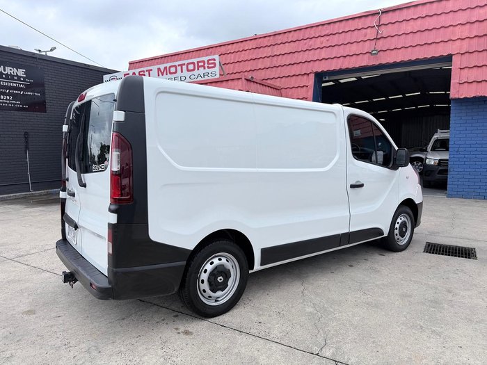 2018 Renault Trafic 85kW X82 Glacier White
