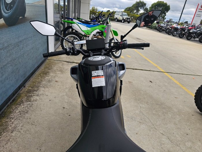 2025 CFMOTO 300 NK ABS Black