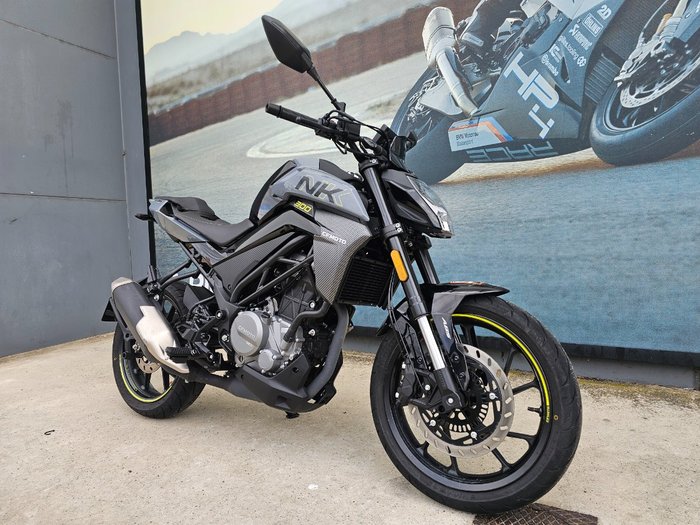 2025 CFMOTO 300 NK ABS Black