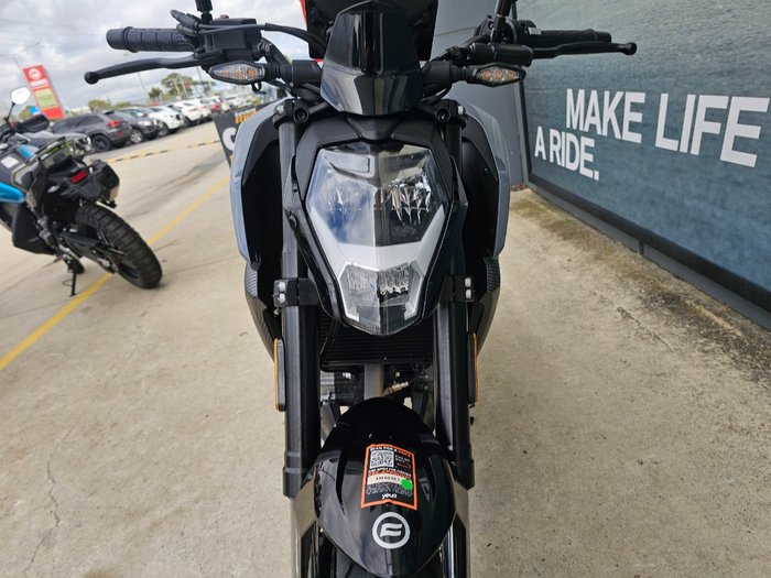 2025 CFMOTO 300 NK ABS Black
