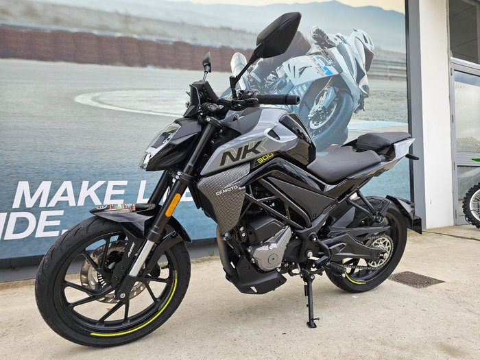 2025 CFMOTO 300 NK ABS Black