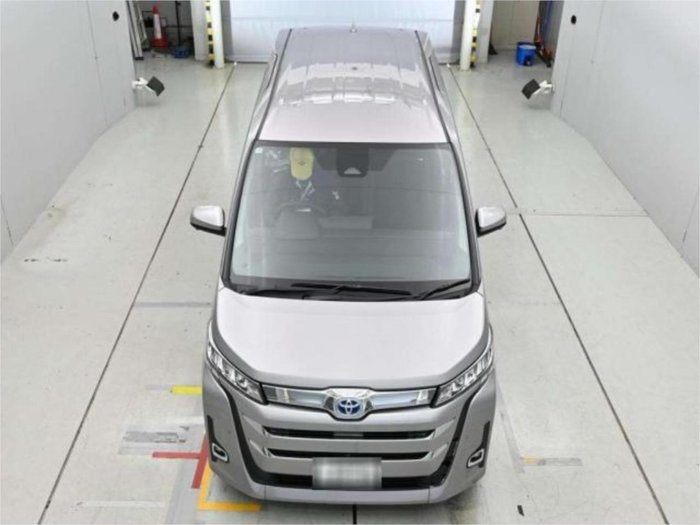2025 Toyota Noah Hybrid X