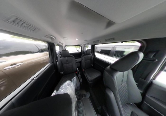 2025 Toyota Noah Hybrid X