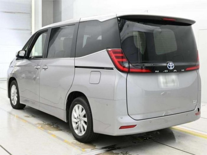 2025 Toyota Noah Hybrid X