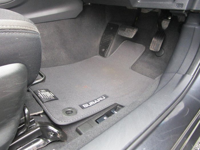 2017 Subaru Impreza 2.0i-L