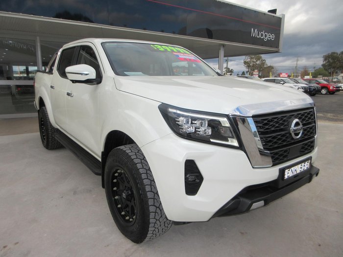 2021 Nissan Navara SL