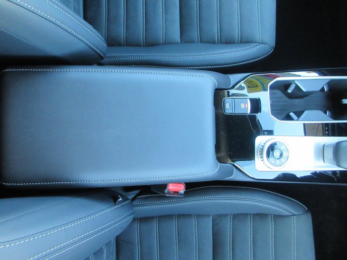 2025 Mitsubishi Outlander Aspire