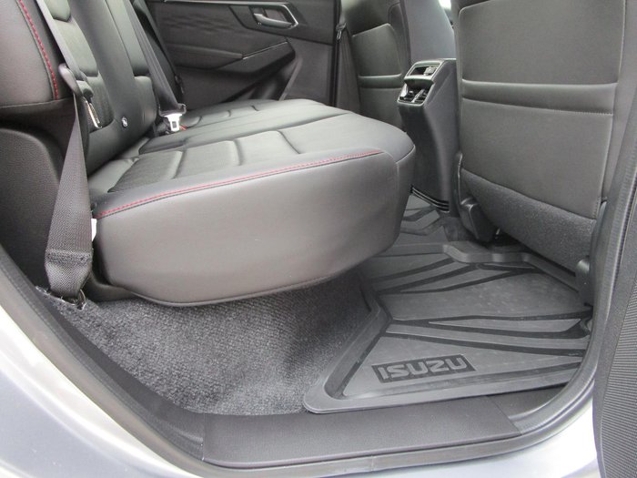 2026 Isuzu D-MAX X-TERRAIN