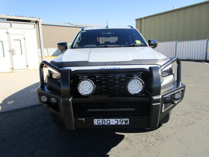 2026 Isuzu MU-X X-TERRAIN