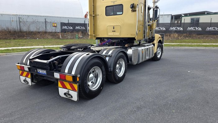 2015 Mack Trident