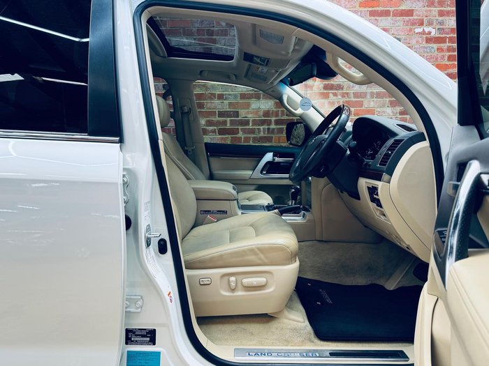 2016 Toyota Landcruiser Sahara