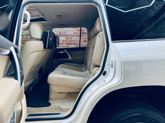 2016 Toyota Landcruiser Sahara