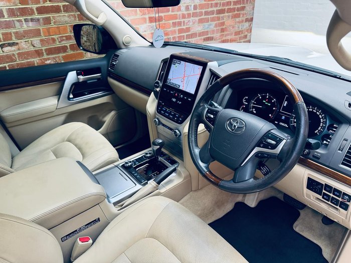 2016 Toyota Landcruiser Sahara