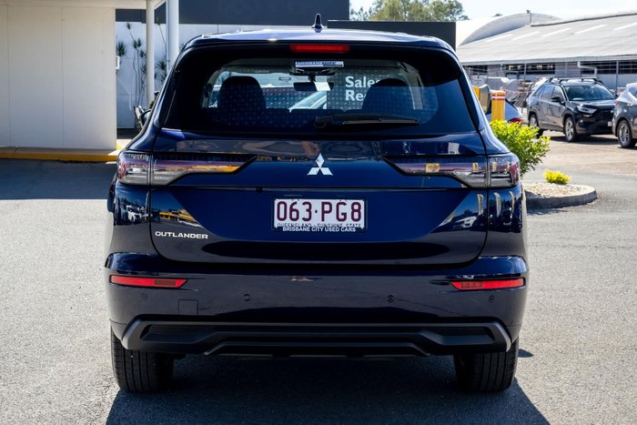 2025 Mitsubishi Outlander ES