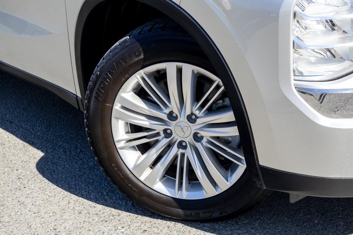 2021 Mitsubishi Outlander ES