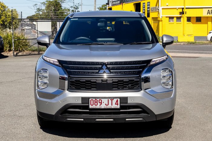 2021 Mitsubishi Outlander ES