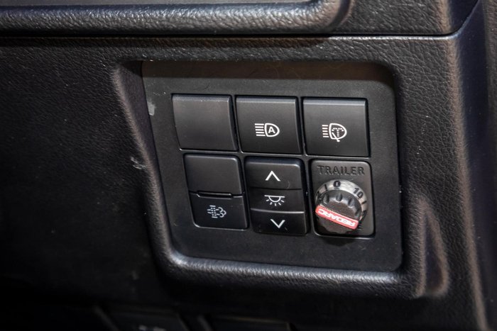 2023 Toyota Landcruiser Prado VX