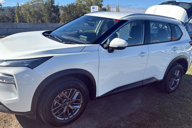 2024 NISSAN X-TRAIL ST (4WD) 7 SEAT