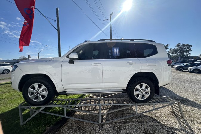 2024 TOYOTA LANDCRUISER LC300 GXL (4x4)