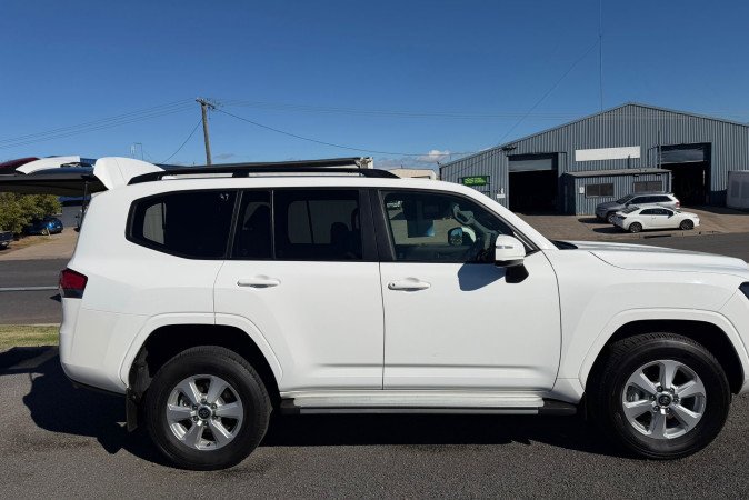 2024 TOYOTA LANDCRUISER LC300 GXL (4x4)