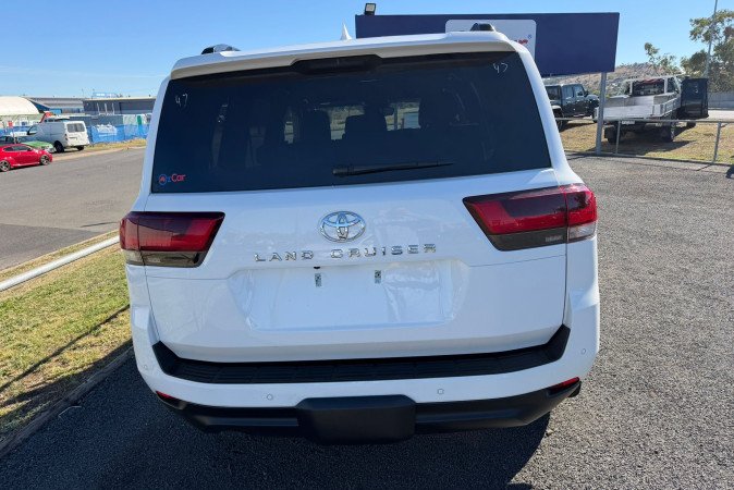 2024 TOYOTA LANDCRUISER LC300 GXL (4x4)