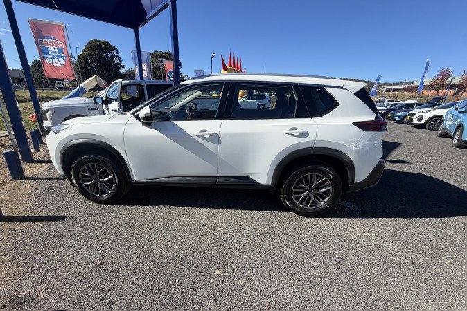 2024 NISSAN X-TRAIL ST (4WD) 7 SEAT