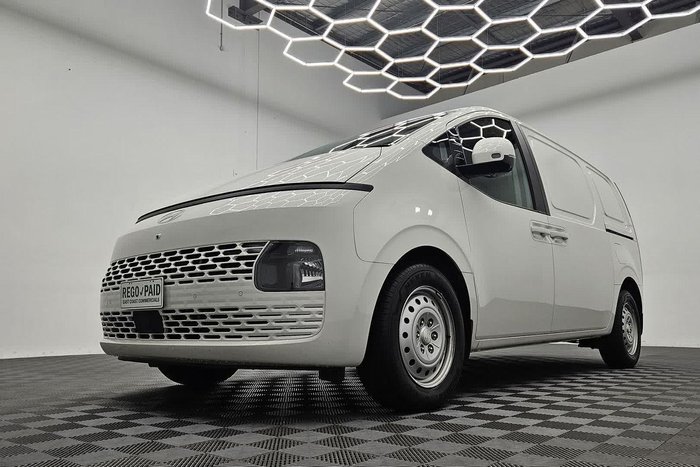 2024 Hyundai STARIA LOAD