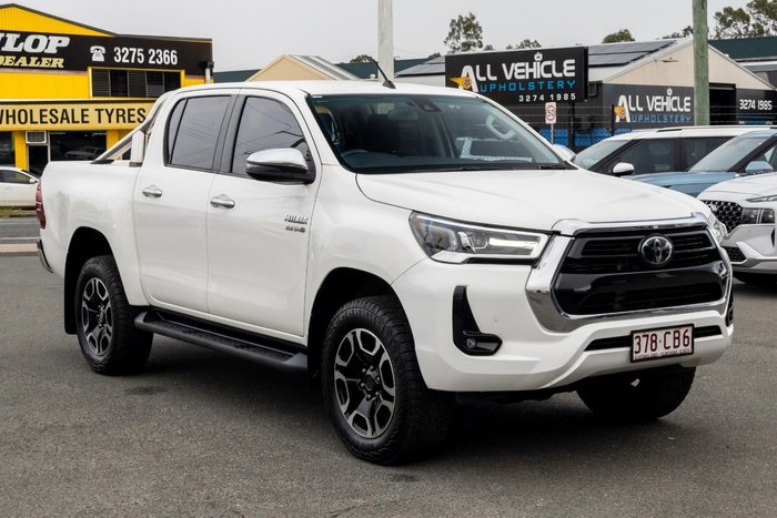 2021 Toyota Hilux SR5