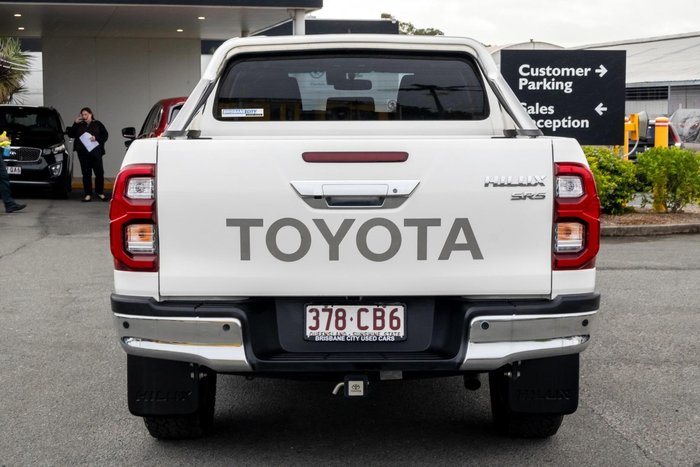 2021 Toyota Hilux SR5