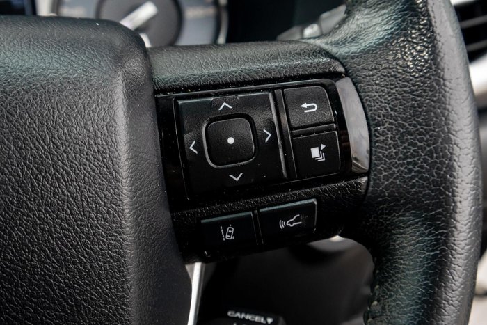 2021 Toyota Hilux SR5
