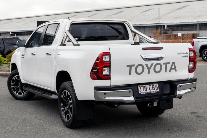2021 Toyota Hilux SR5