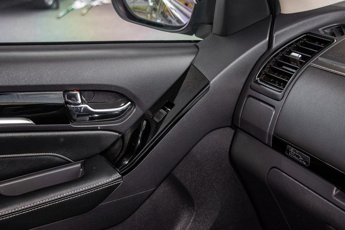 2021 Isuzu MU-X LS-T